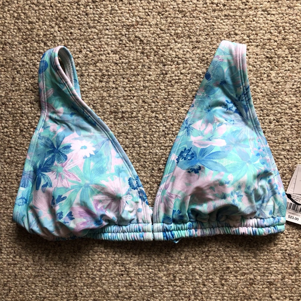 Shade & Shore Bikini Top. Size XL. New.
